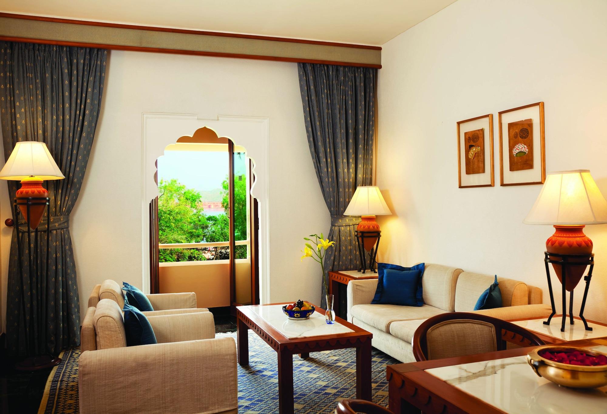 트라이던트 자이푸르 호텔 외부 사진 A suite at the Taj Mahal Palace
