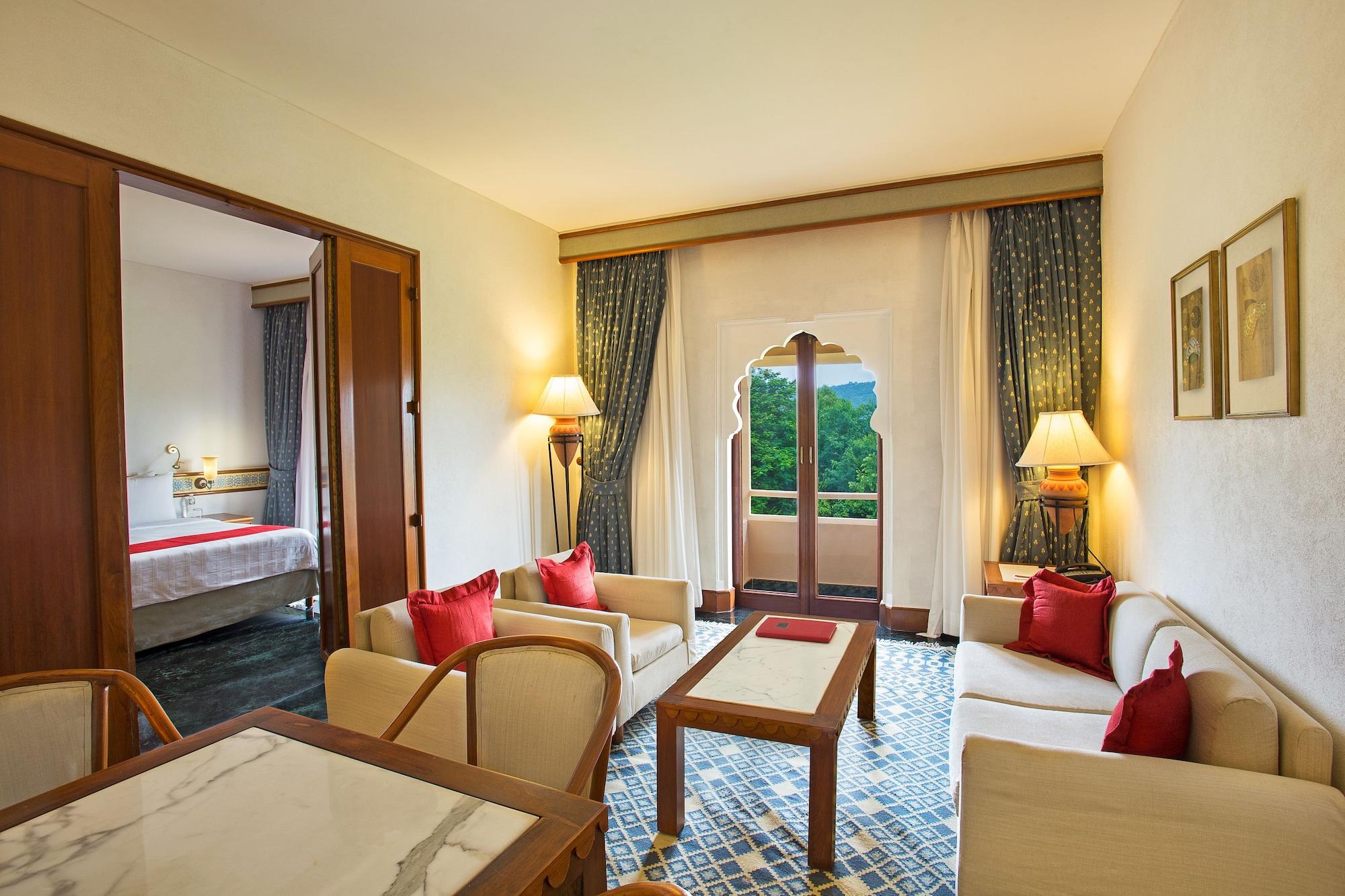 트라이던트 자이푸르 호텔 외부 사진 Suite at the Taj Bengal